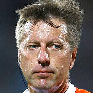 referee